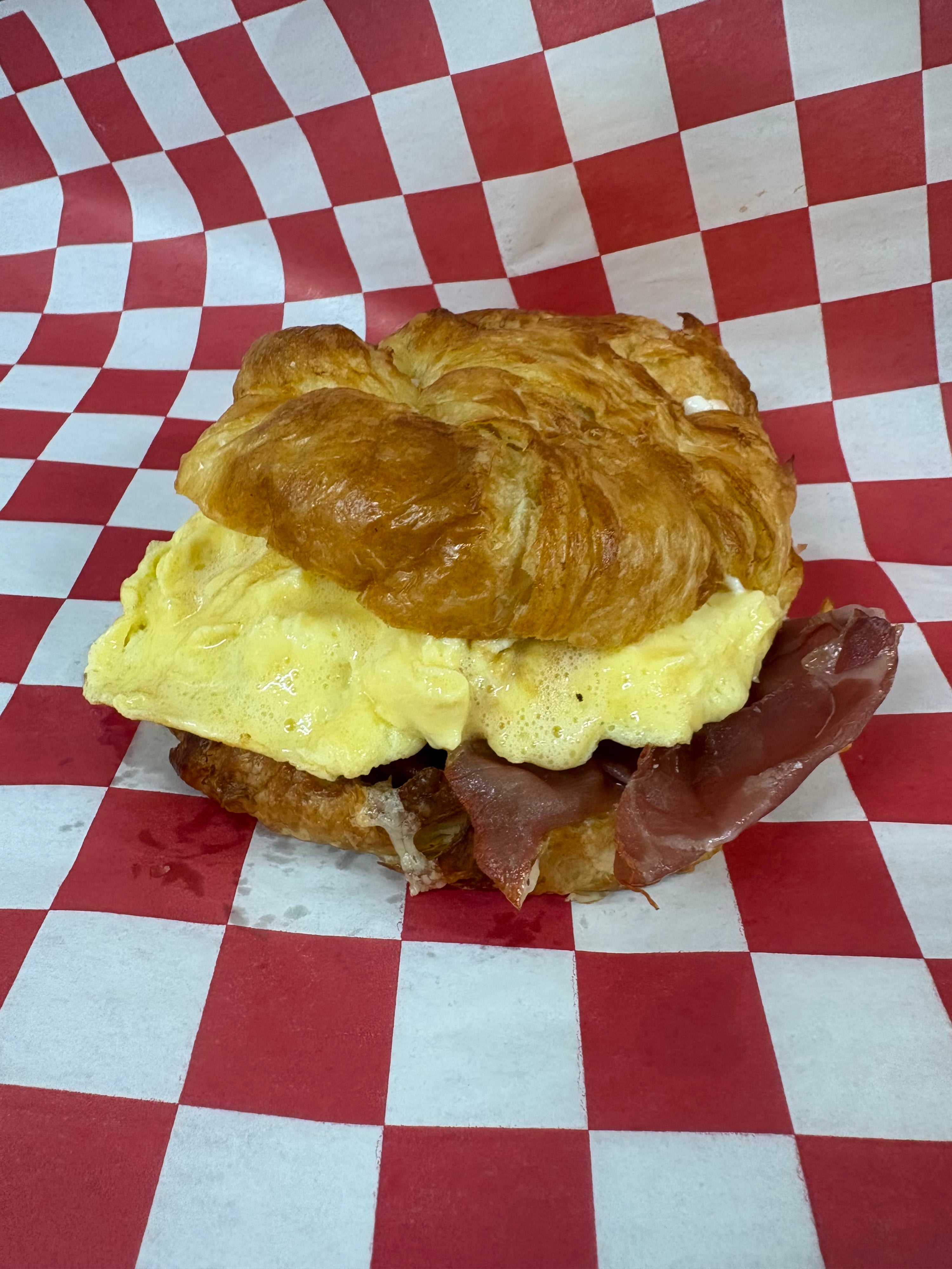 Croissanwich Royale