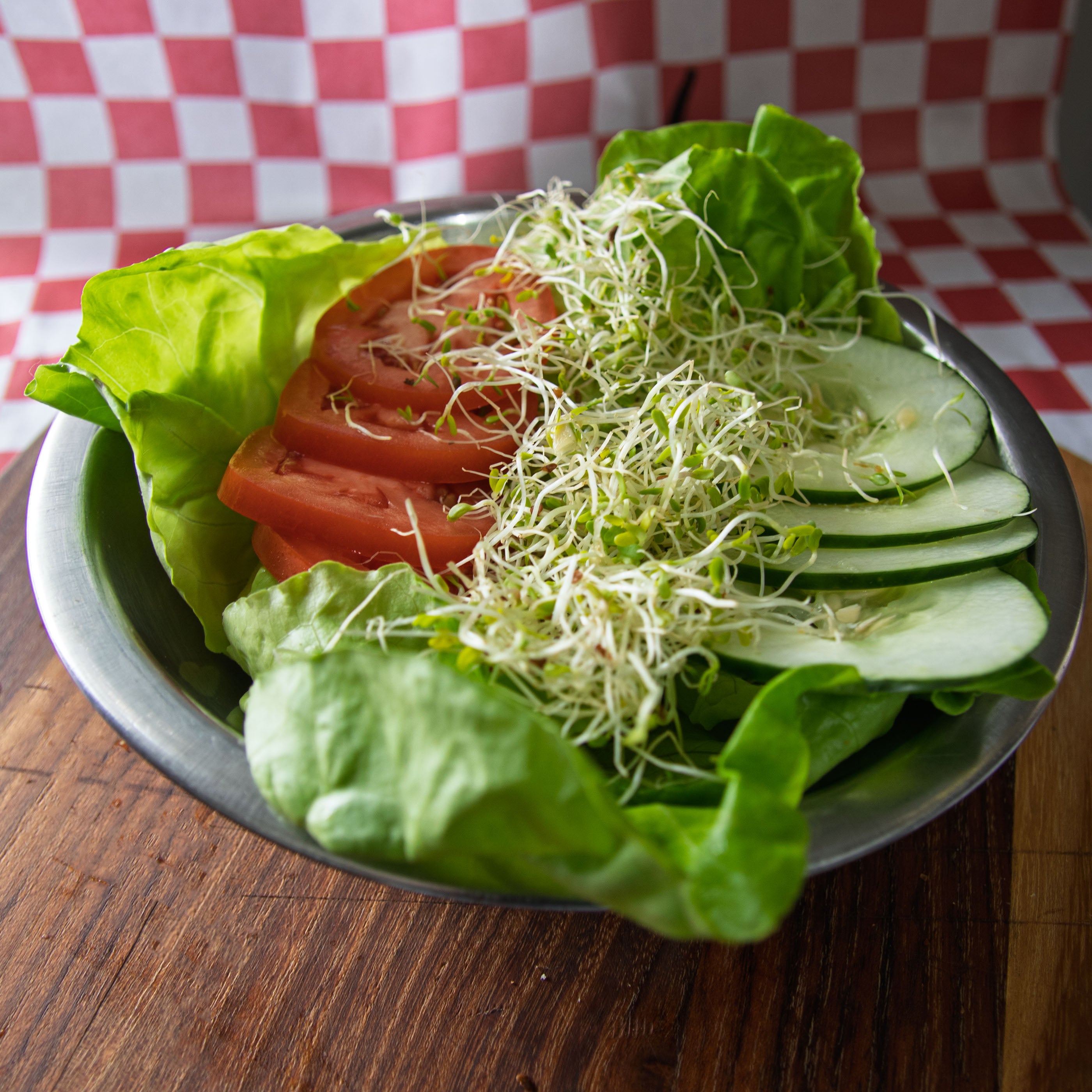 Side Salad – Mikkelson's Market